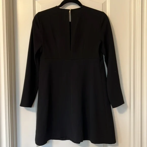 Zara Black Long Sleeve Crepe Shift Dress with Keyhole Back - Picture 11 of 12